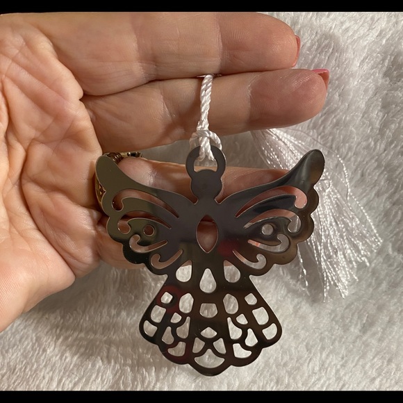 BOGO Set of 4 Metal Alloy Cut Outs Angel, Snowflake, Cardinal, Chevron w/Tassel - Picture 3 of 9